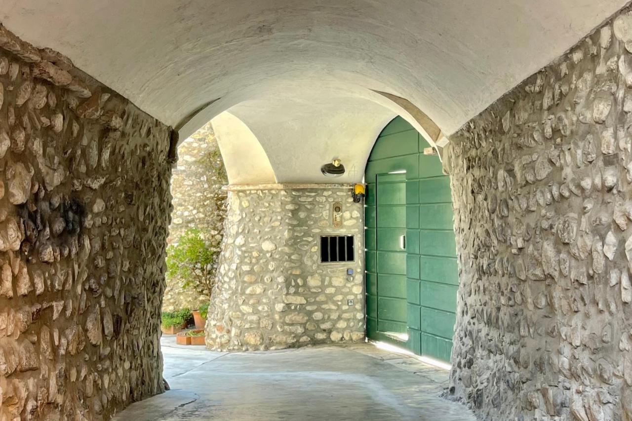 Borgo Dei Sogni Lejlighed San Felice del Benaco Eksteriør billede