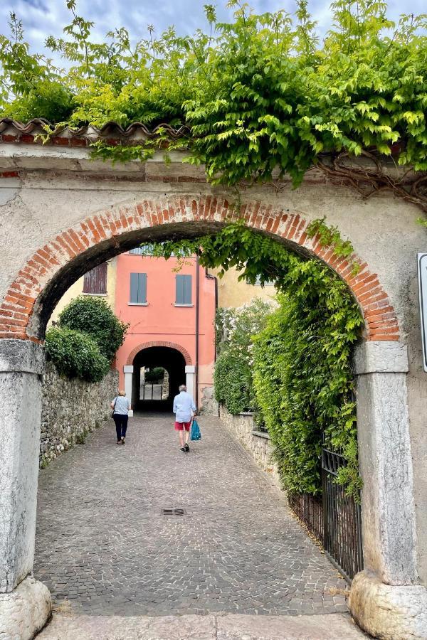 Borgo Dei Sogni Lejlighed San Felice del Benaco Eksteriør billede